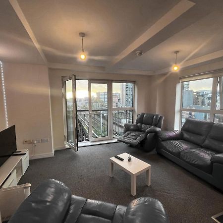 City View Spacious 2 Bed Apartment 2 Bathrooms Manchester Extérieur photo