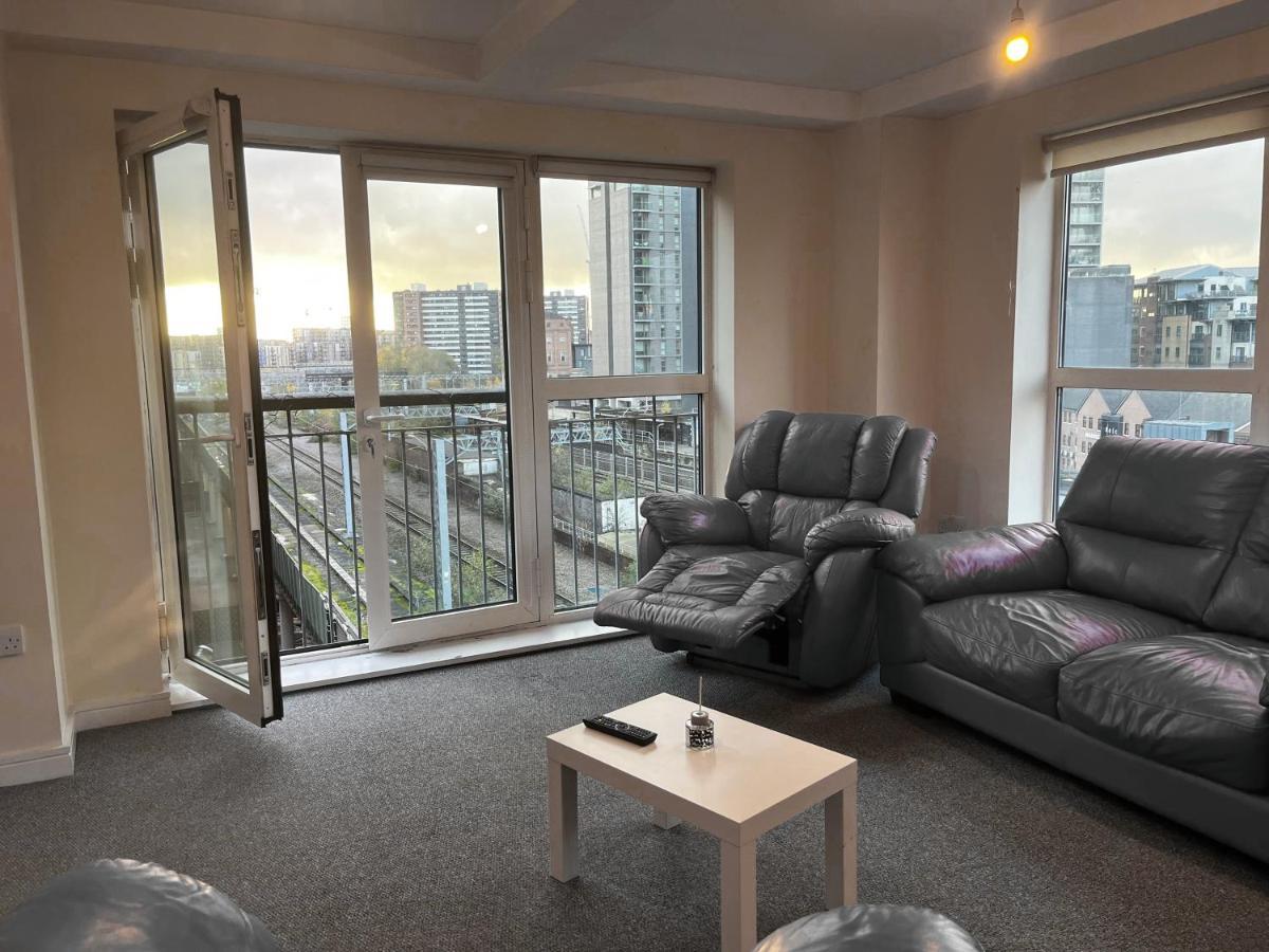 City View Spacious 2 Bed Apartment 2 Bathrooms Manchester Extérieur photo